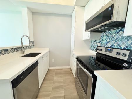 For Lease - 250 Sunny Meadow Boulevard Unit# 273, Brampton, Ontario - Photo 5