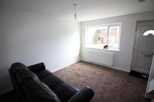 2 bedroom townhouse to rent - Photo 1