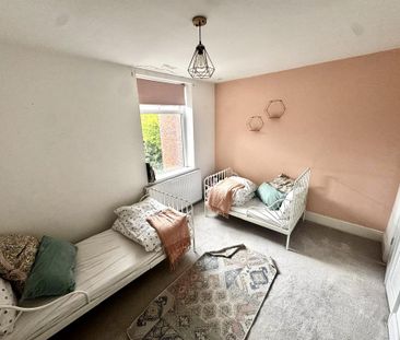 4 bedroom terraced house to rent - Photo 6