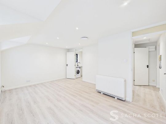 Studio to rent - Photo 1
