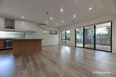 3/28 Holland Road, RINGWOOD EAST - Photo 2