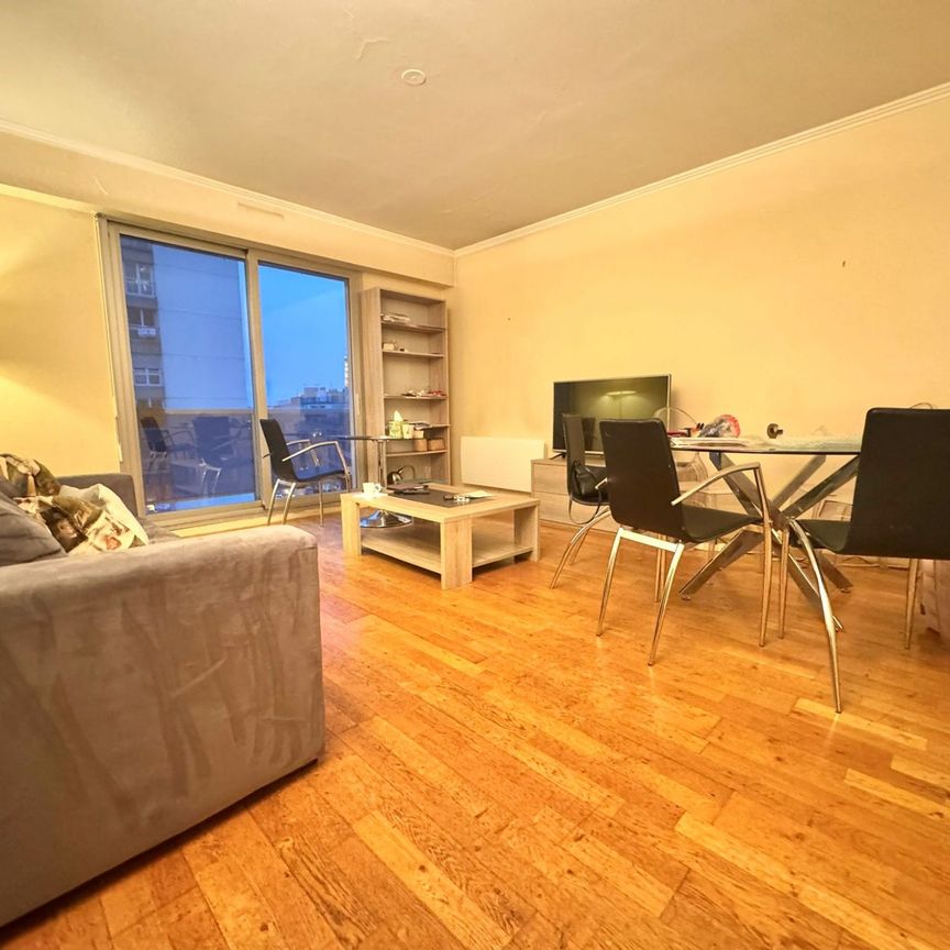 Location Appartement 2 pièces 46m² PARIS 15ème - Photo 1