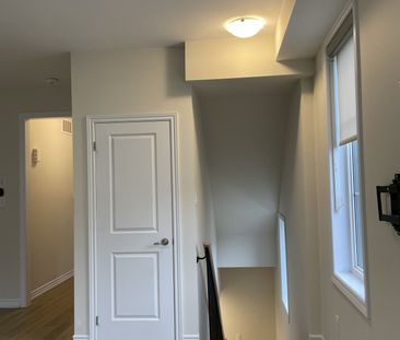For Lease - 1373 Almonte Drive, Burlington, Ontario - Photo 5
