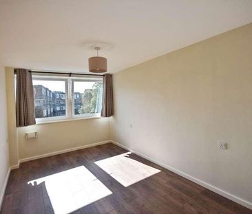 Nero Court, Brentford Dock, TW8 - Photo 5