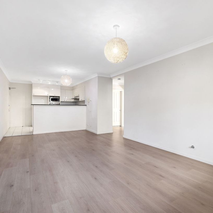 Resort Style Living in Prestigious Lane Cove North Estate - Photo 1