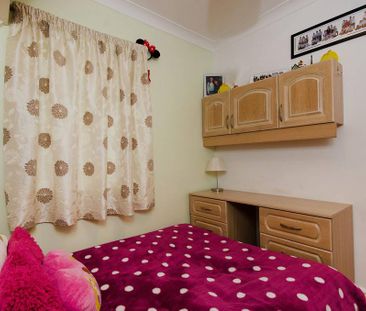 2 bedroom maisonette to rent - Photo 4