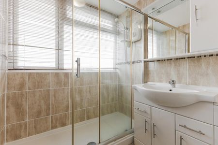 Scotts Green Close, Dudley - Photo 3