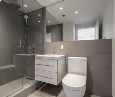 150 The Donway West - Photo 5