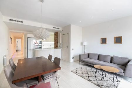 Carrer de Nàpols, Barcelona, Catalonia 08013 - Photo 2