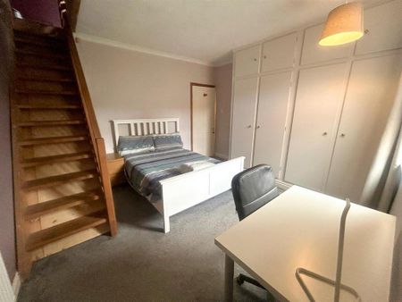 3 bedroom terraced house to rent - Photo 5