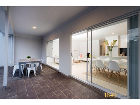 Fantastic 3 Bedroom Home! - Photo 3