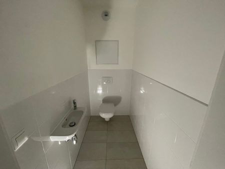 ERSTBEZUG - Moderne 3-Zimmer-Wohnung in ruhiger Lage mit Balkon - Photo 4