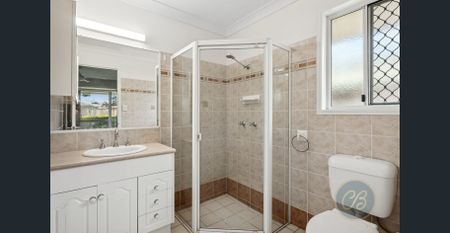 Charming Family Haven - Photo 2