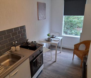 Studio to rent - Photo 1