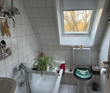 Gemütlich im Dachgeschoss im Grünen - 23566 Lübeck - Photo 4