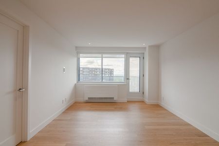4555 Bonavista Avenue - Photo 3