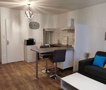Location appartement 1 pièce, 28.00m², Rochefort - Photo 1