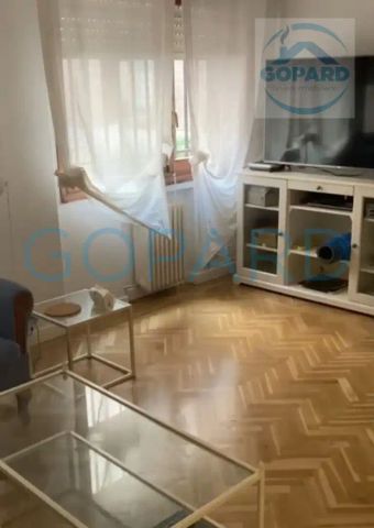 Piso de alquiler en Calle de Viriato, Trafalgar - Photo 5