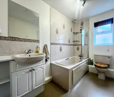 2 bedroom semi-detached house to rent - Photo 6