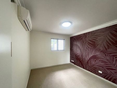 A fantastic inner-city lifestyle awaits with this Dutton Park apartment - Photo 3