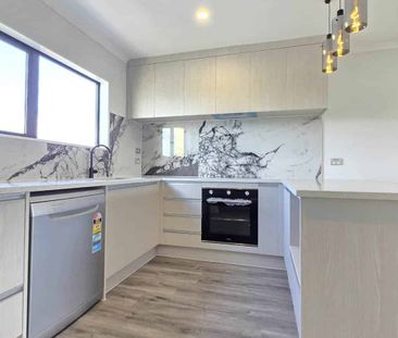 Experience the thrill of a brand-new house - Photo 5