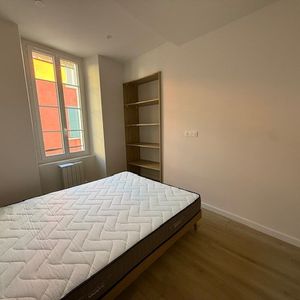 Location Appartement 2 pièces 31m² LA VALETTE DU VAR 83160 - Photo 2