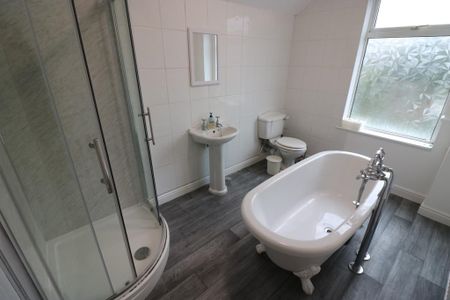 2 bedroom terraced house to rent - Photo 5