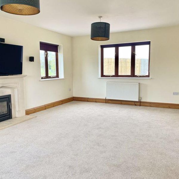 3 bedroom detached house to rent - Photo 1