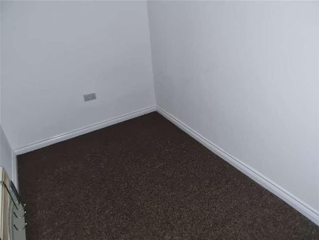 Glendale House, Washington, Tyne And Wear, NE38 - Photo 2