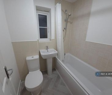 2 bedroom end of terrace house to rent - Photo 3