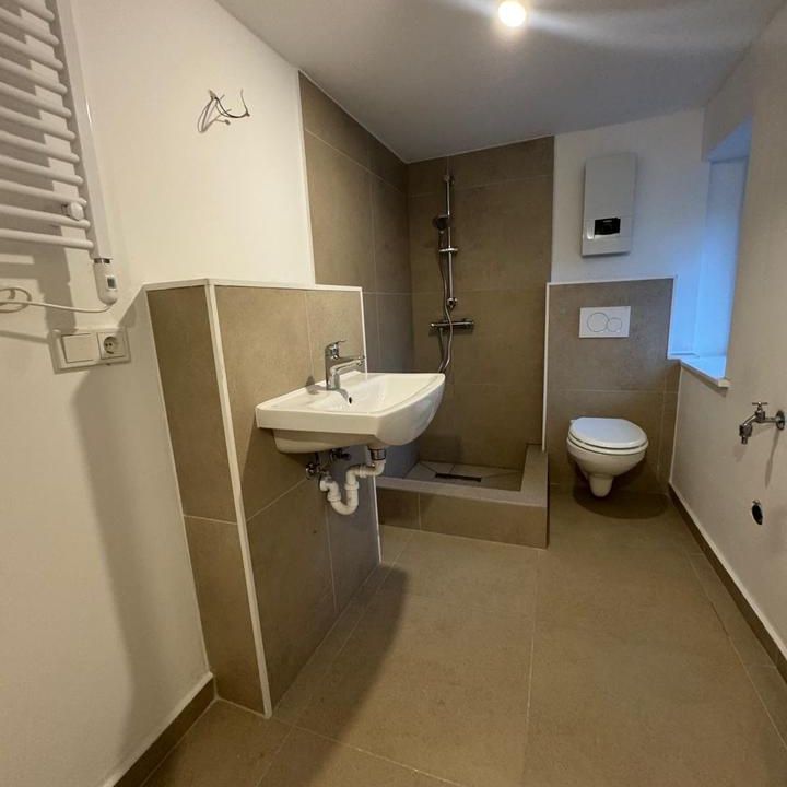 Frisch sanierte 3 ZKB-Wohnung - Photo 1