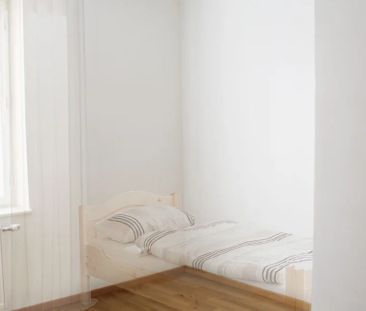 HELLE WOHNUNG MIT BLICK AUF DEN HOHEN MARKT - BEZUG FEBRUAR 2026 - Foto 5