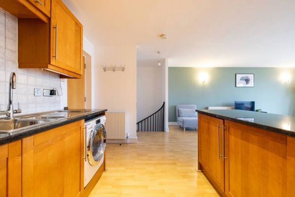2 Bed Flat, Florin Court, SE1 - Photo 1