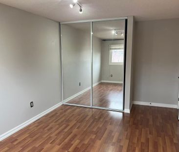 For Lease - 2222 Munn's Avenue, Oakville, Ontario - Photo 6