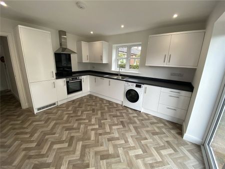 Bowbridge Road, Newark, Notts, NG24 - Photo 5