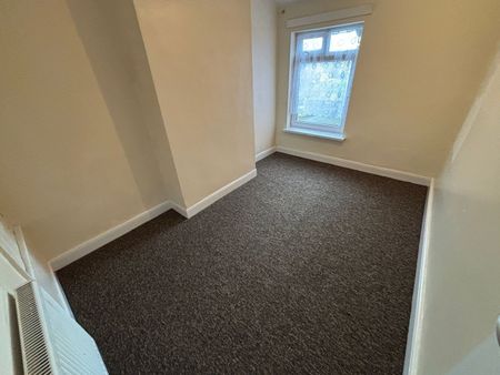 3 Bed Terraced House, Stoneleigh Road, B20 - Photo 2