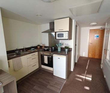 1 bedroom apartment to rent - Photo 5