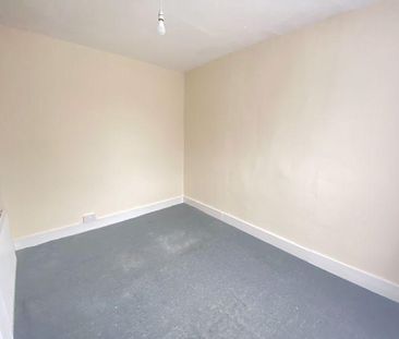 3 bedroom property to rent - Photo 3