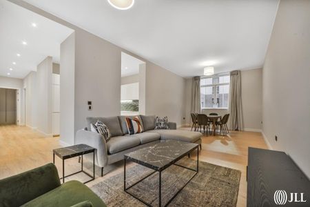 3 bedroom flat to rent - Photo 4