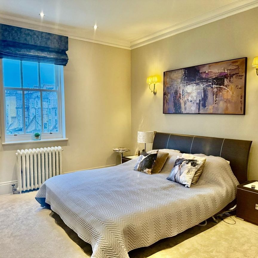 3 Bed Flat, Queens Gate Terrace, SW7 - Photo 1