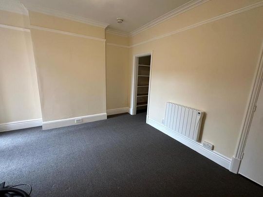 1 bedroom ground floor flat to rent - Photo 1