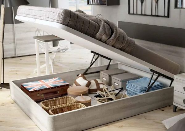 Calle Matilde Hernández, Madrid, Community of Madrid 28019