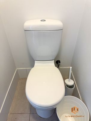 Victoria Park - Photo 1