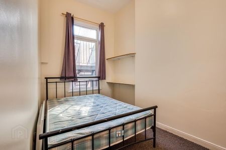Flat 2, 42 University Street, Belfast, BT7 1FZ - Photo 3