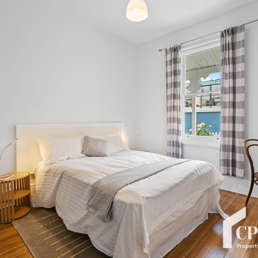 1 Flinders Ln, Sandy Bay TAS 7005 - House For Rent | Domain - Photo 1