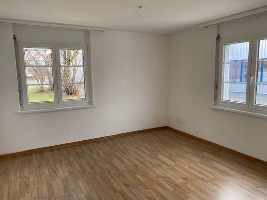 "Schöne, gepflegte Familienwohnung an ruhiger Lage" - Photo 1