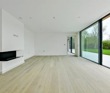 4 bedroom detached house to rent - Photo 1