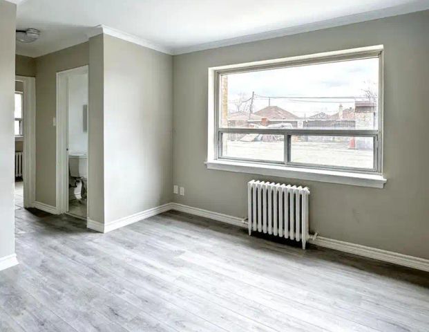 Wilson Apartments 921-937 Wilson Avenue,North York. — 1 Bedroom - Photo 1