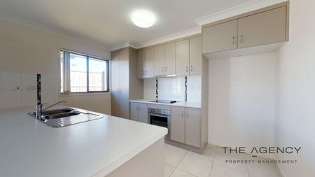 Spacious Family Living in a Quiet Gracemere Location! - Photo 3