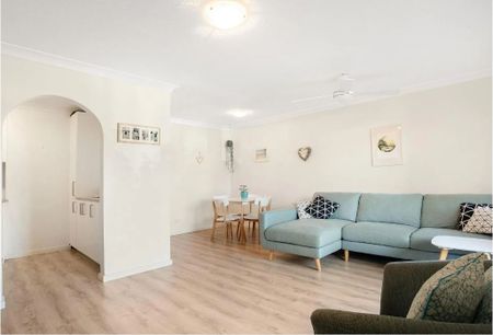 5/38 Duet Drive, Mermaid Waters QLD 4218 - Apartment For Rent | Domain - Photo 2